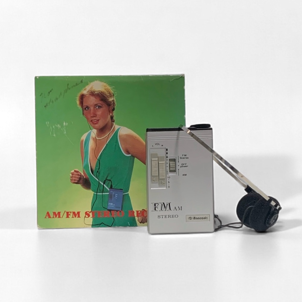 Vintage 70’s Mansonic Stereo AM / FM Receiver with Headphones Model WS 182